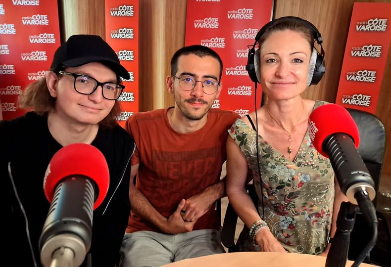 F1625 JEUNES ÉMISSION 02.jpg (72 KB)